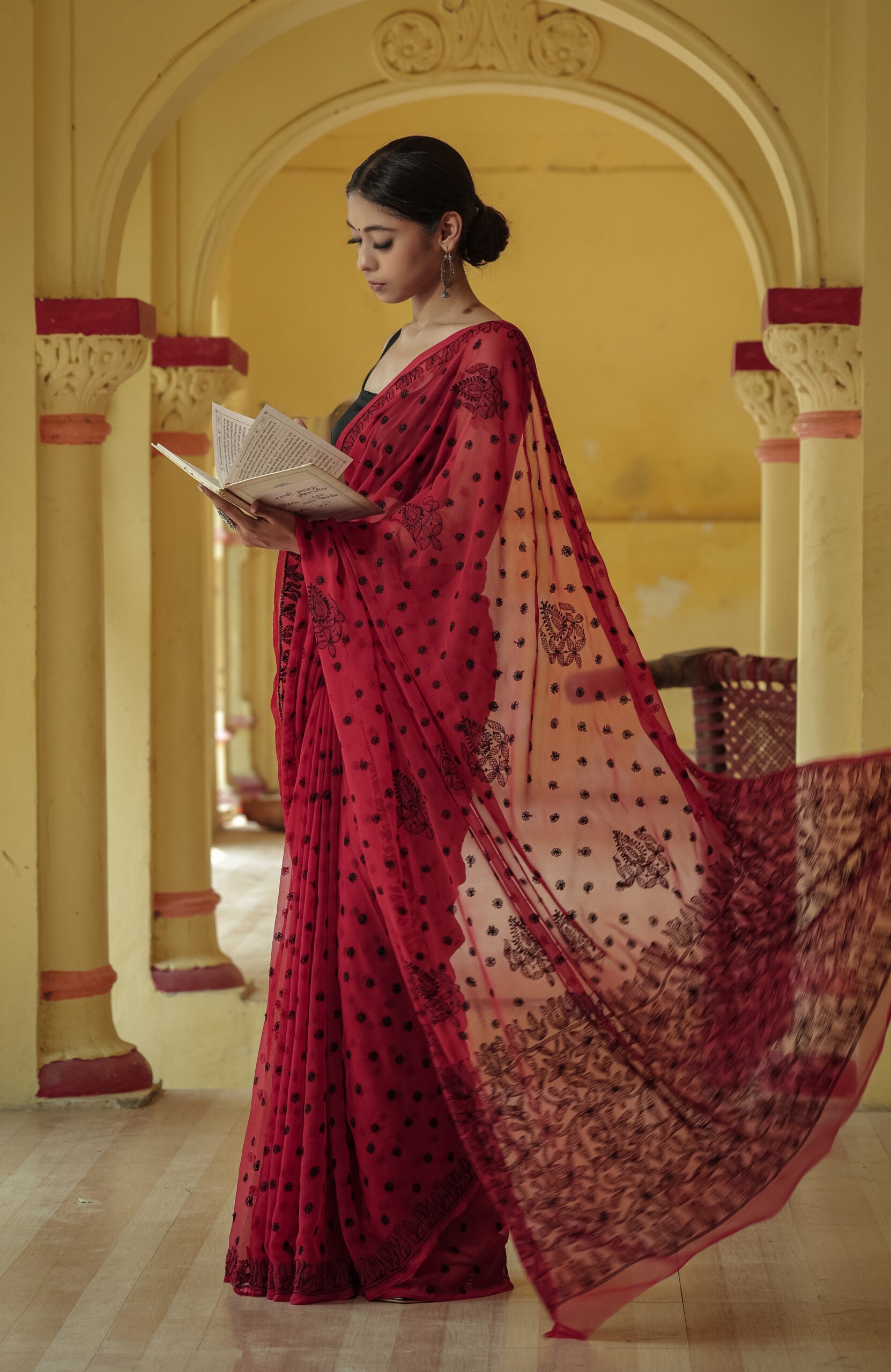 Red Viscose Georgette Chikankari Keel Jaal Work Saree