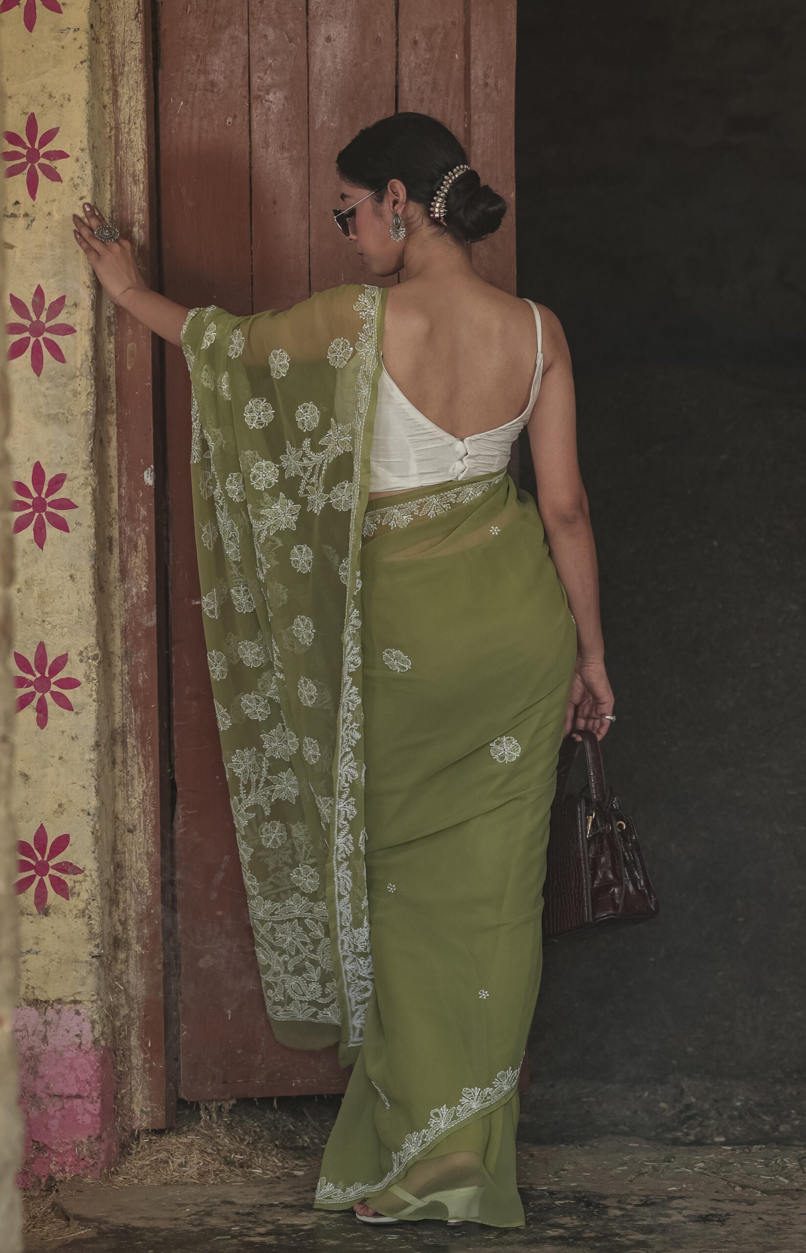 Urviya Chikankari Viscose Georgette Saree with Palla Booti Green