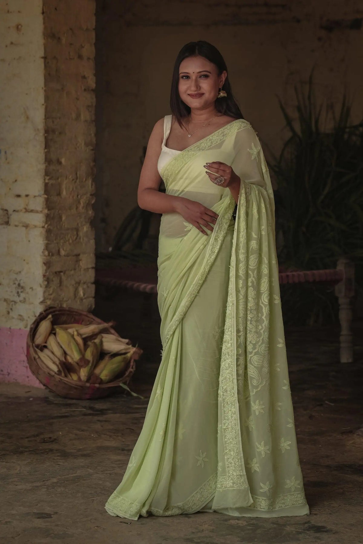 Green Georgette Tone on Tone Chikankari Border Palla Saree Green Georgette Tone on Tone Chikankari Border Palla Saree 
