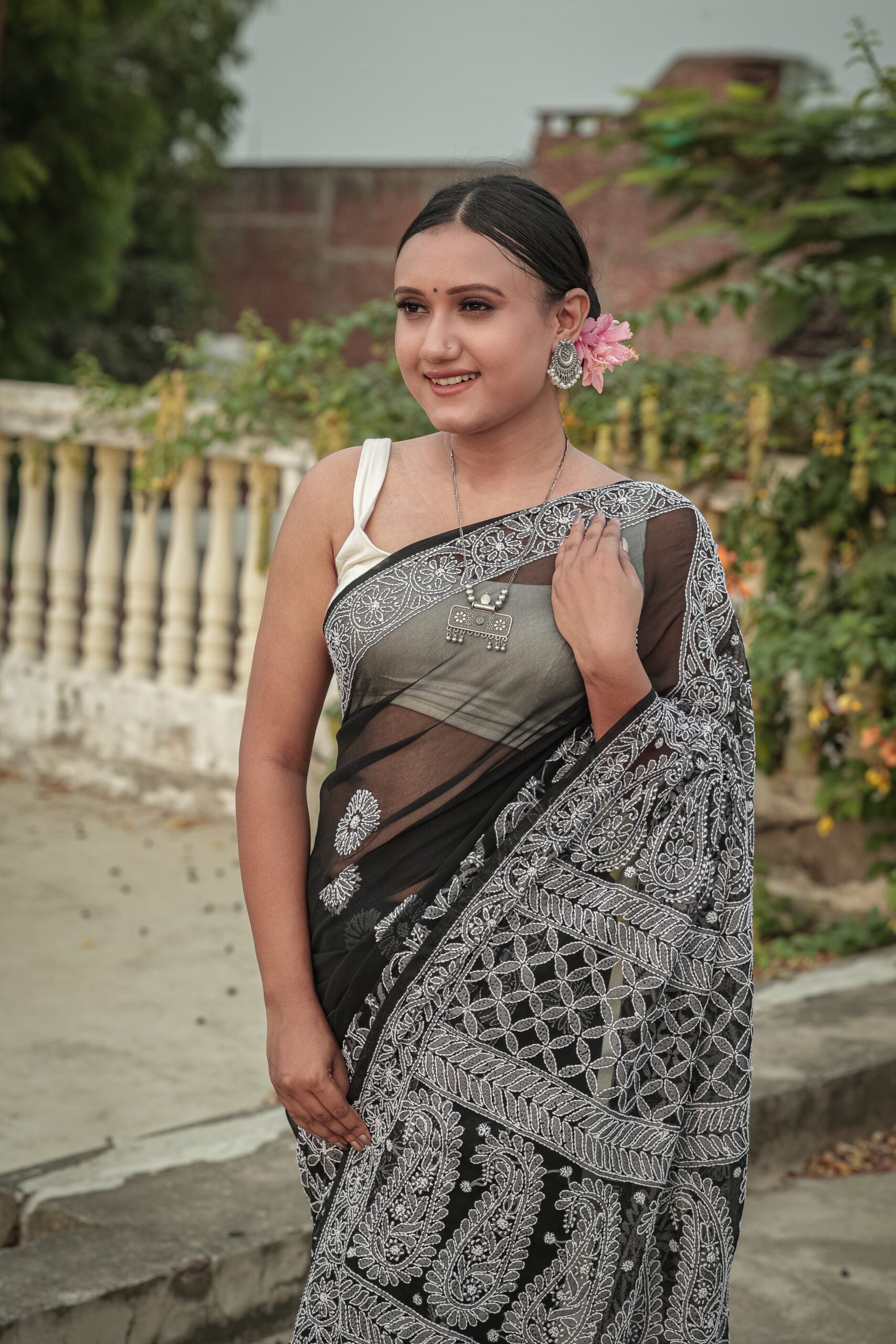 Black Viscose Georgette Chikankari Skirt Border Palla Saree