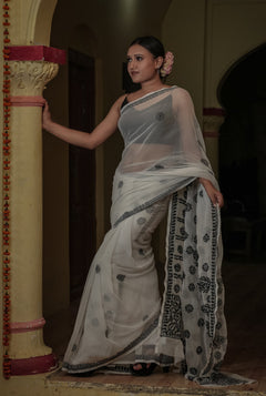 White Viscose Georgette Contrast Chikankari Saree