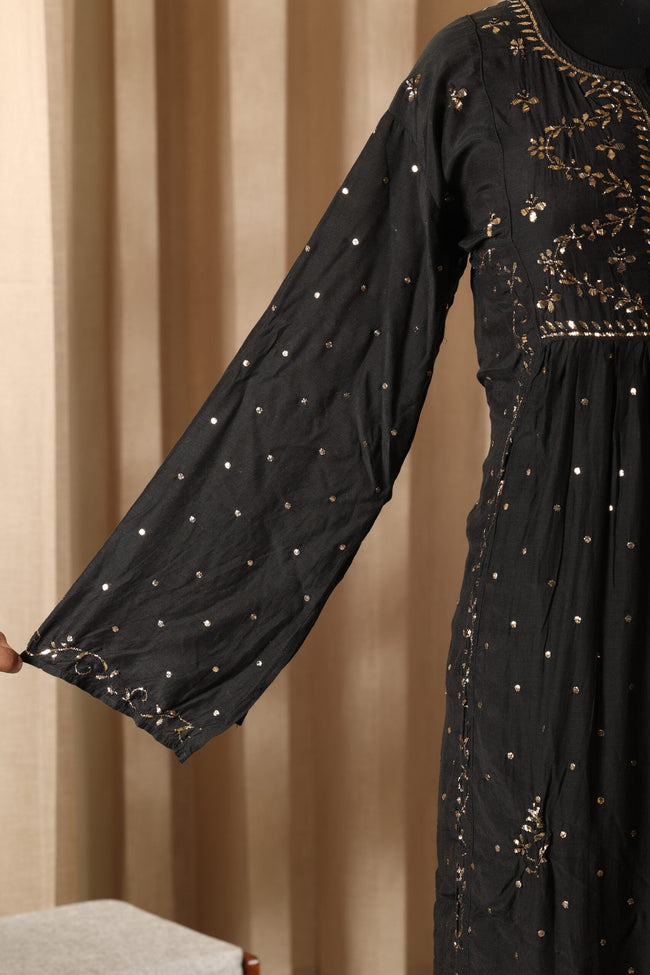 Urviya Semi Stiched Chikankari Muslin Gown with Mukaish Work