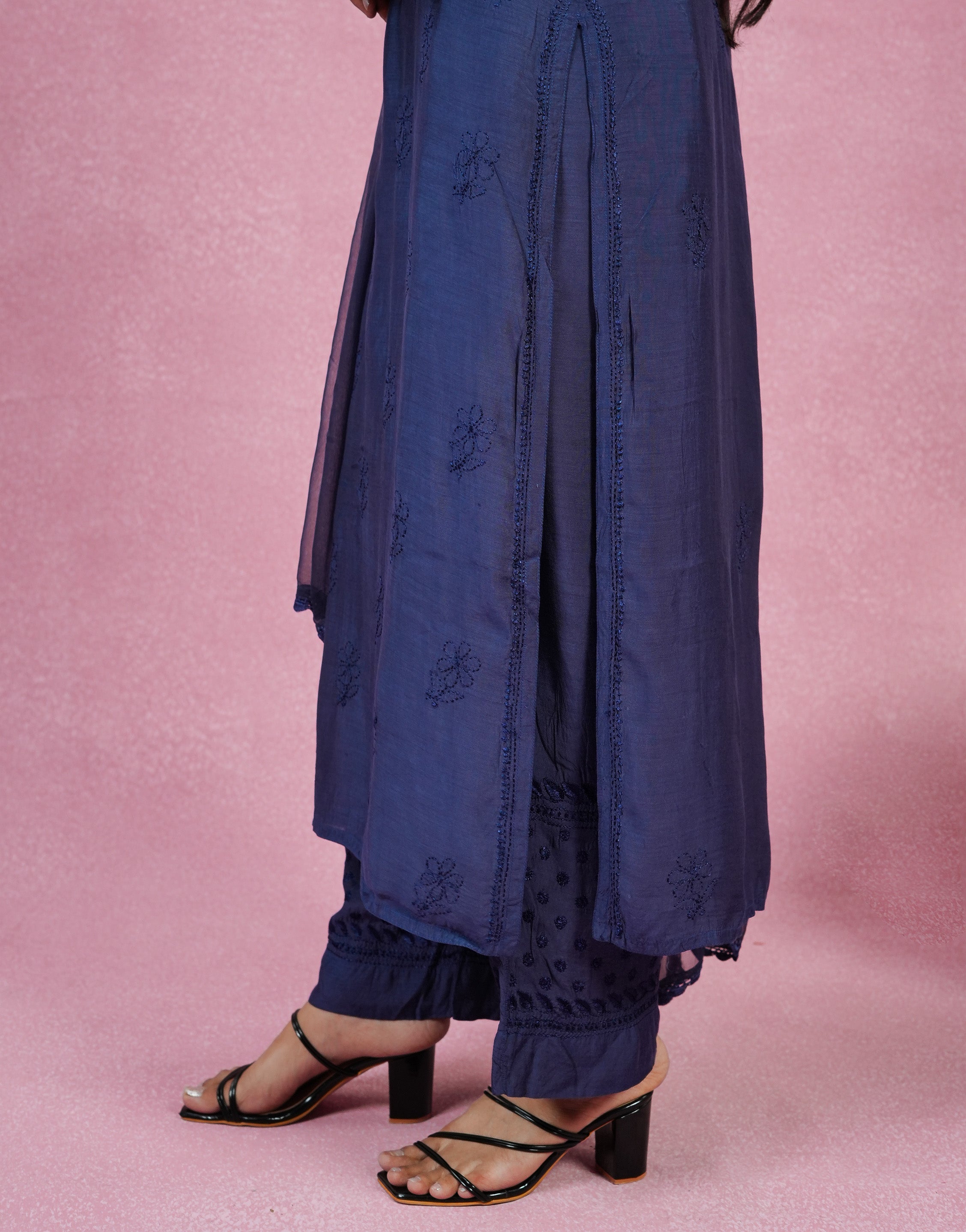 Urviya Chikankari Muslin 3 piece set - Bakhiya Ghaaspatti Work and Gala Boota Dark Blue