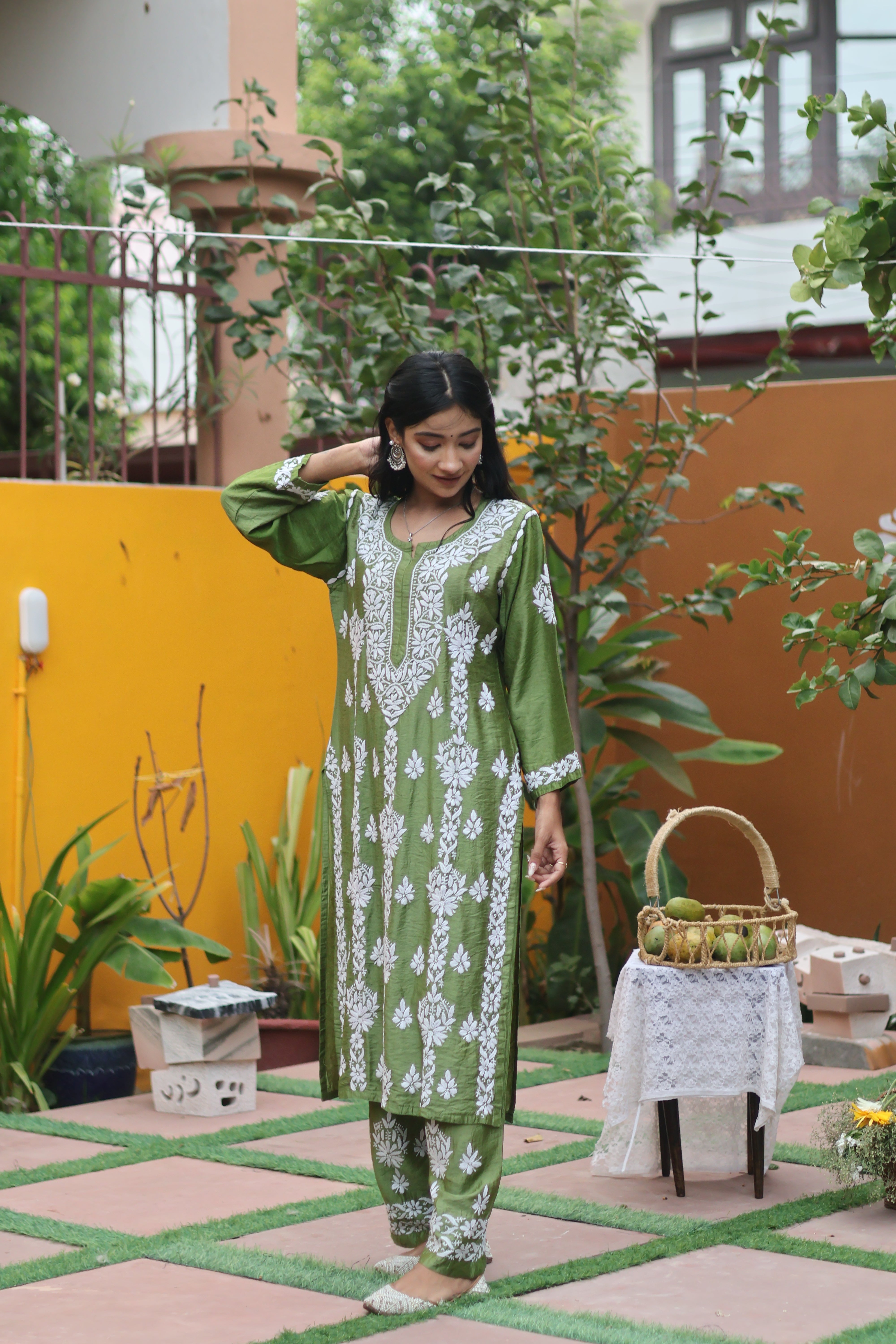 Green Chanderi White Thread Ghaaspatti 2 Piece Set