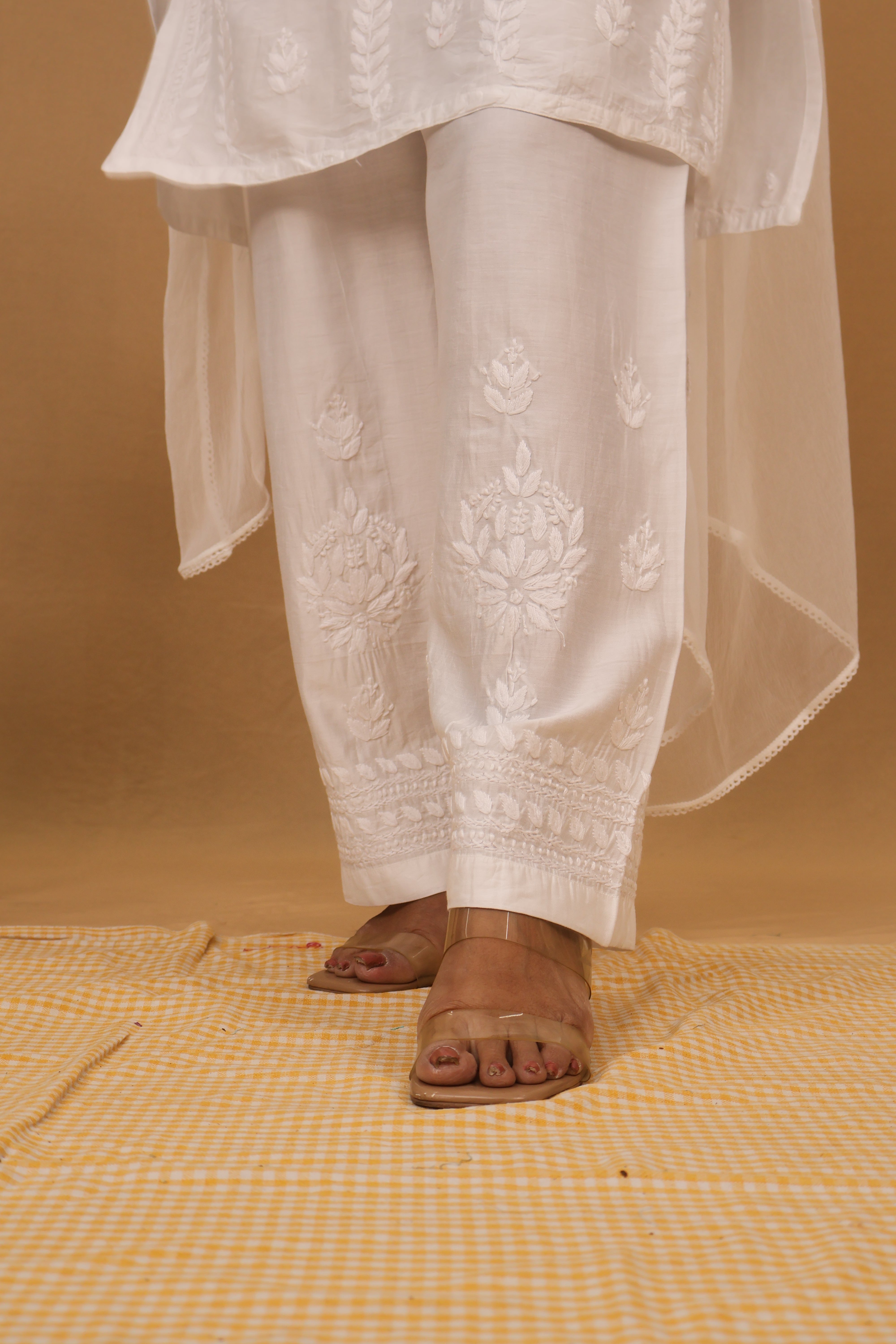 White Chanderi Spaghetti Ghaaspatti 2 Piece Set