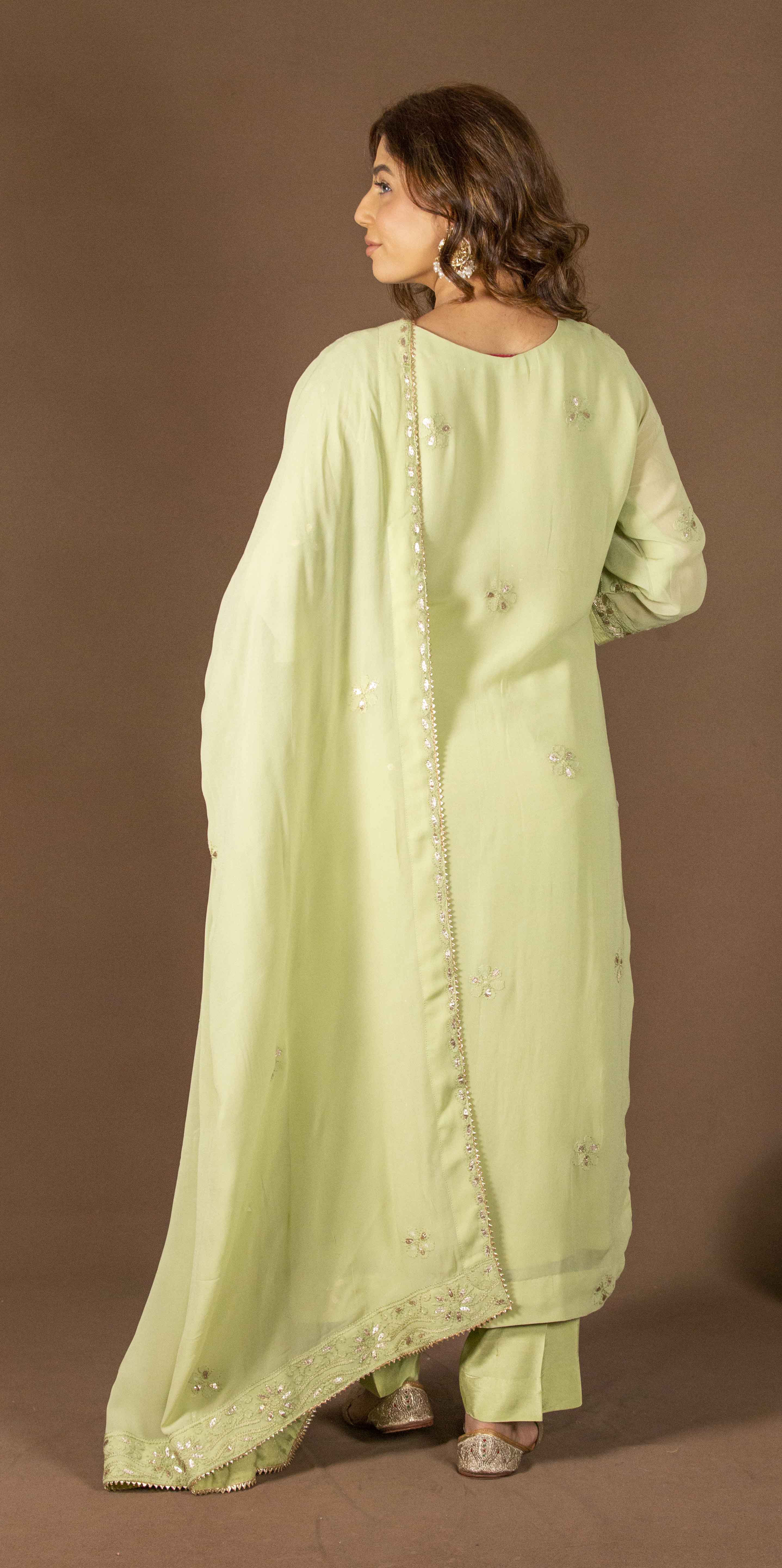 Urviya Chikankari Viscose Georgette Green Gotta Patti Bakhiya Zari Work Suit