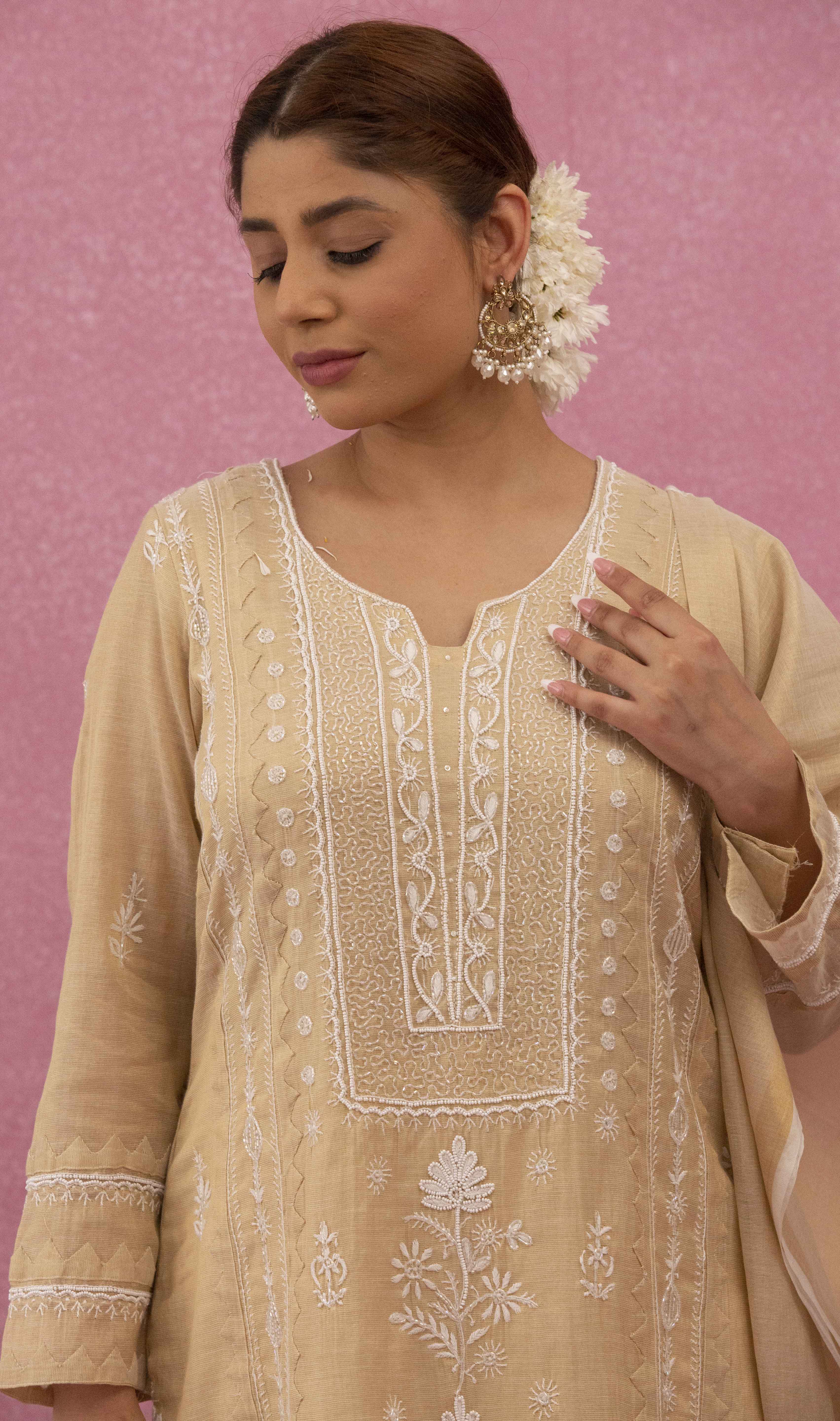 Urviya Chikankari Tissue  Cutdaana Pearl Work Daraj Suit